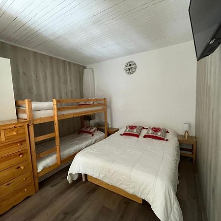 Risoul 1850 Beau Duplex Pour 6 Pers En Plein Centre De La Station Apartment Exterior photo